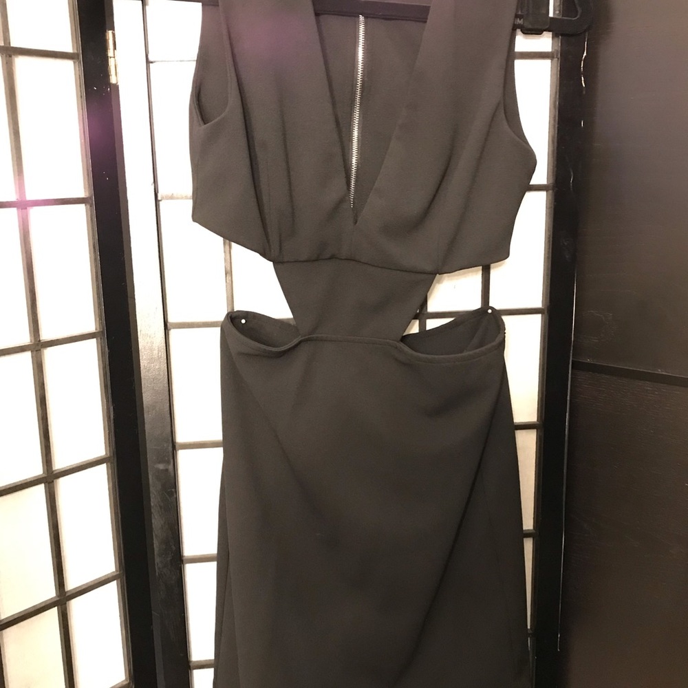 🖤LBD - Picture 4 of 5
